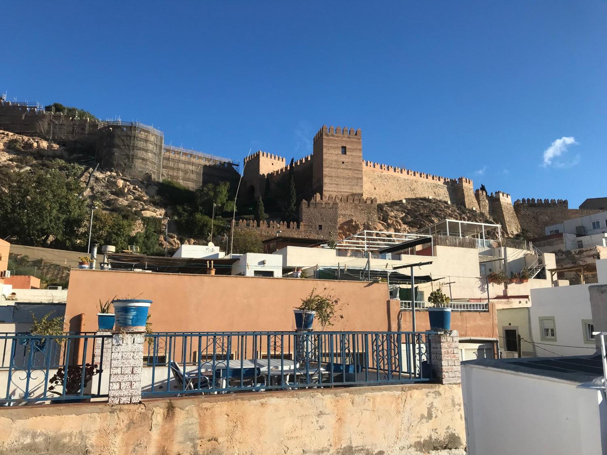 Casita La Paloma Bonita Del Pescador Hasta 5 Personas En El Casco Antiguo La Medina Centro Almeria Bajo Alcazaba Terraza Buena Vista Parking Privado Y Sabanas En Opcion Esterno foto