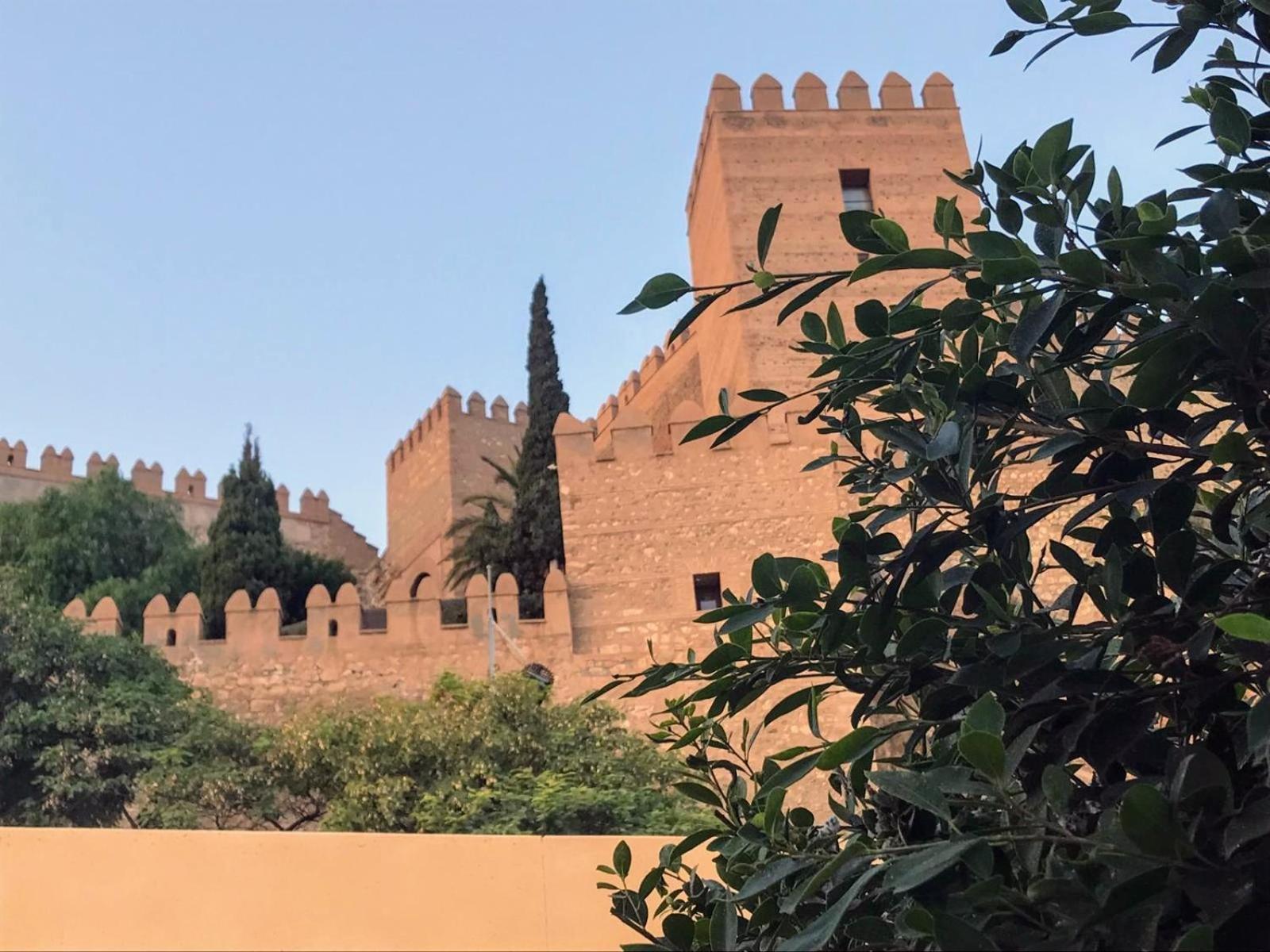 Casita La Paloma Bonita Del Pescador Hasta 5 Personas En El Casco Antiguo La Medina Centro Almeria Bajo Alcazaba Terraza Buena Vista Parking Privado Y Sabanas En Opcion Esterno foto