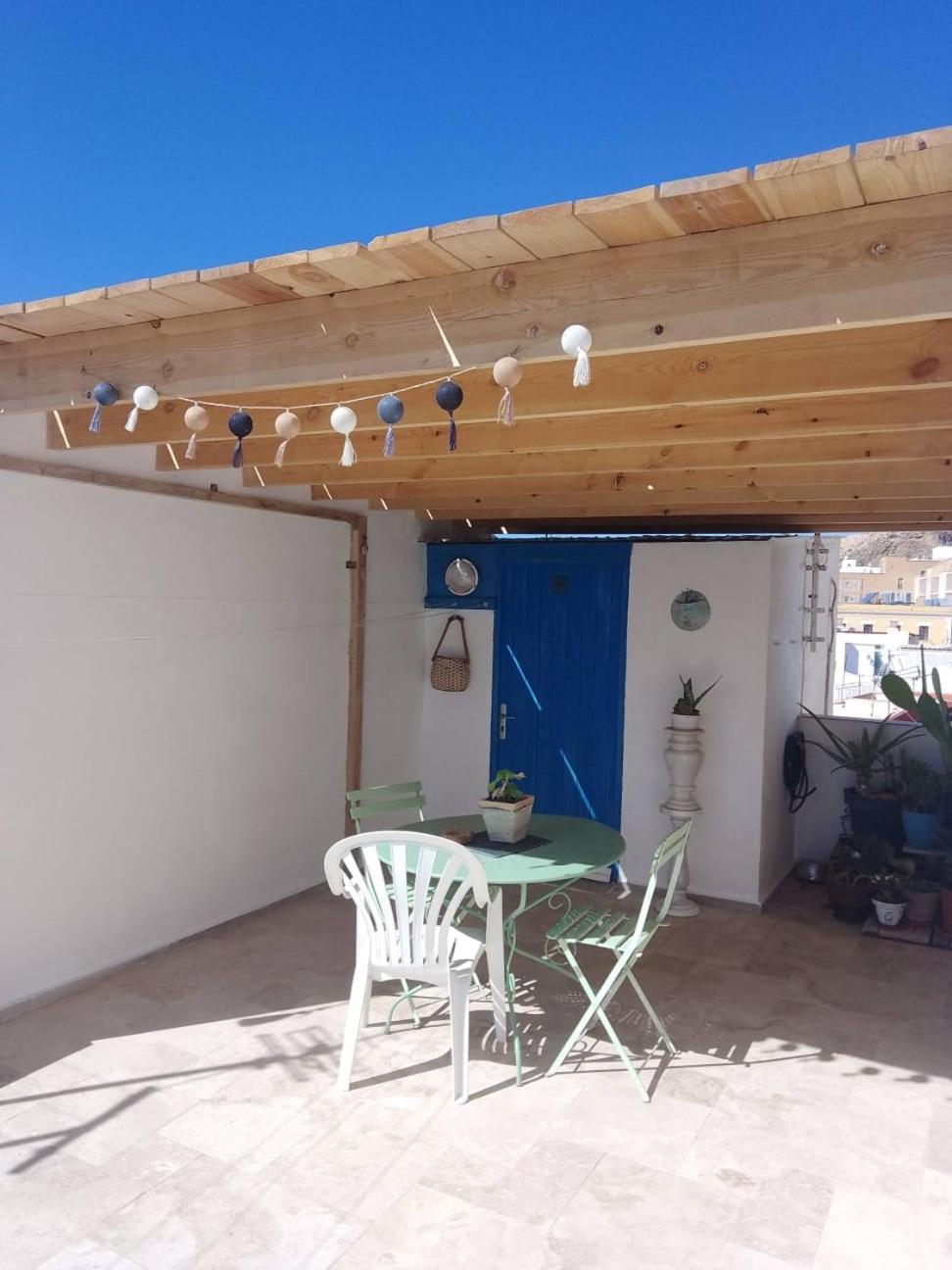 Casita La Paloma Bonita Del Pescador Hasta 5 Personas En El Casco Antiguo La Medina Centro Almeria Bajo Alcazaba Terraza Buena Vista Parking Privado Y Sabanas En Opcion Esterno foto